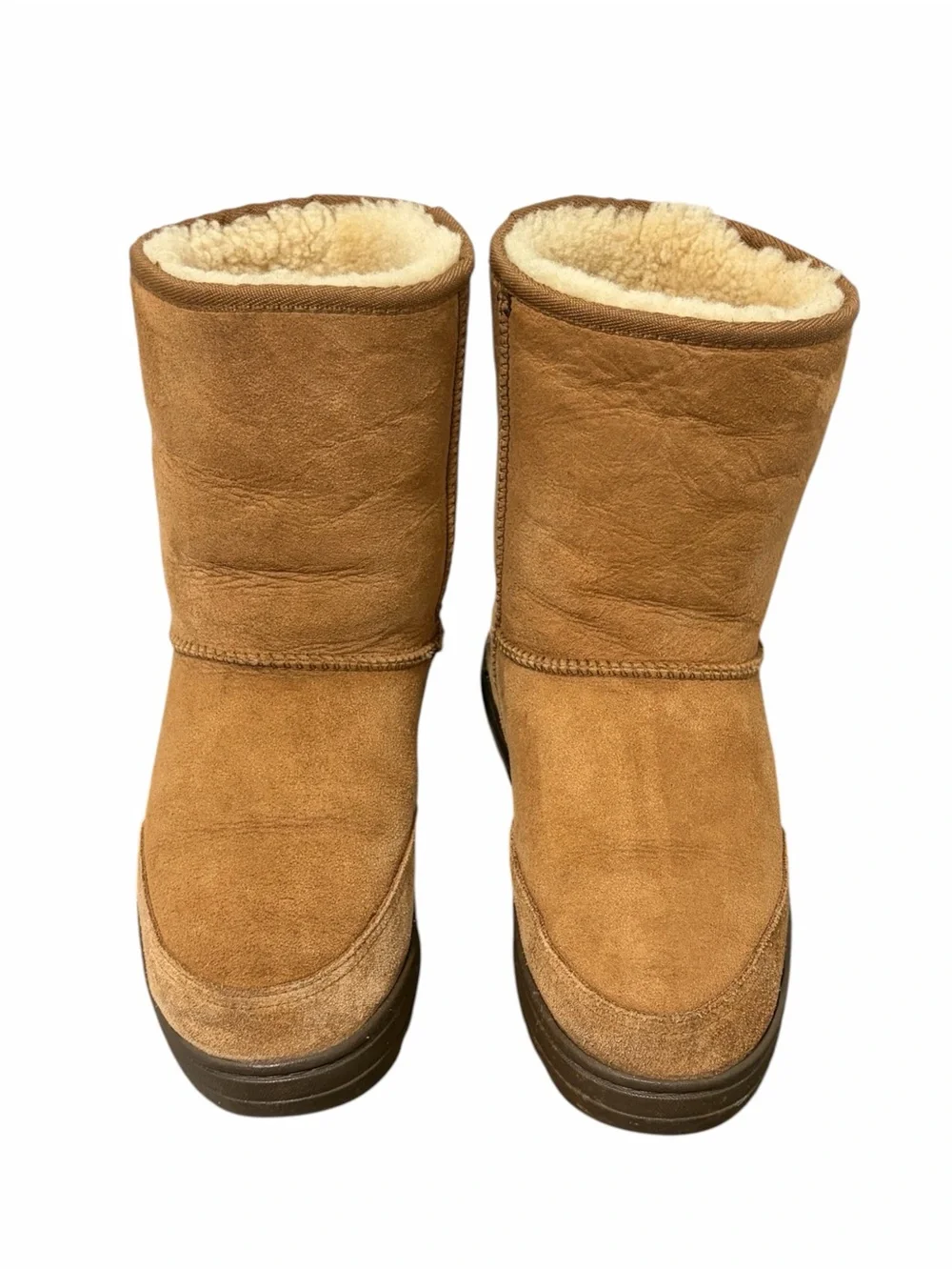 UGG Short Suede Shearling Winter Boots - Excellent Condition- Size 7.5/8